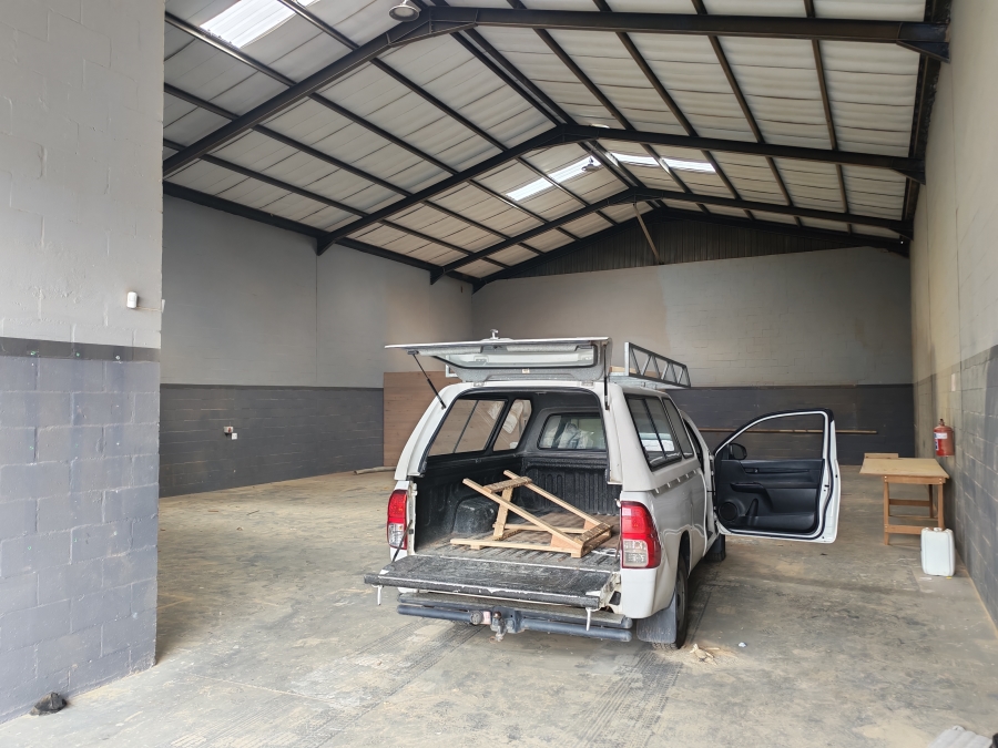To Let Commercial Property for Rent in Broadlands Western Cape